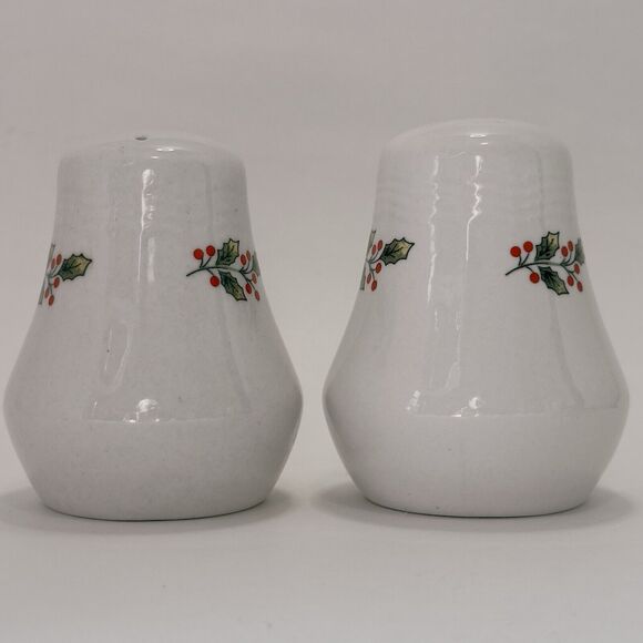 Gibson Christmas Holly & Berries Salt & Pepper Shakers 1980s Housewares VINTAGE - Picture 5 of 10